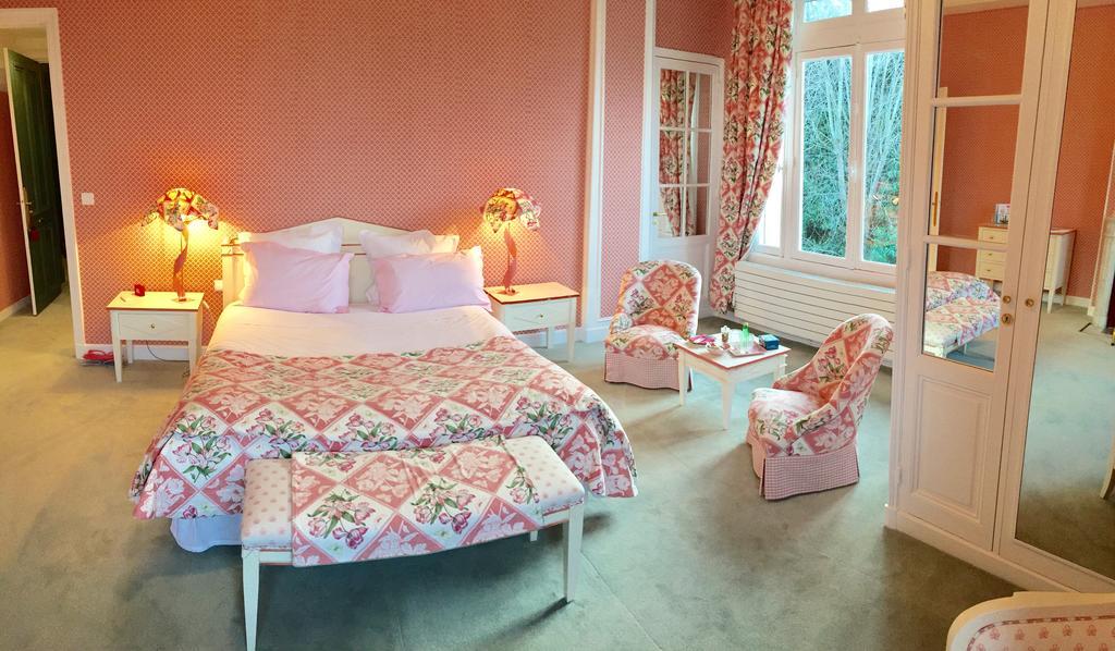 Manoir De Benerville Bed & Breakfast Deauville Exterior photo