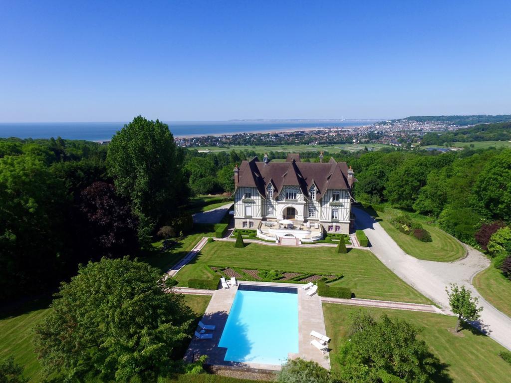 Manoir De Benerville Bed & Breakfast Deauville Exterior photo