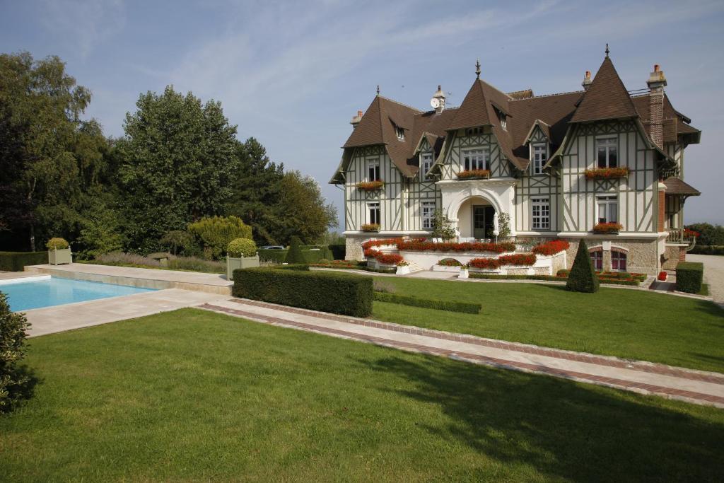 Manoir De Benerville Bed & Breakfast Deauville Exterior photo